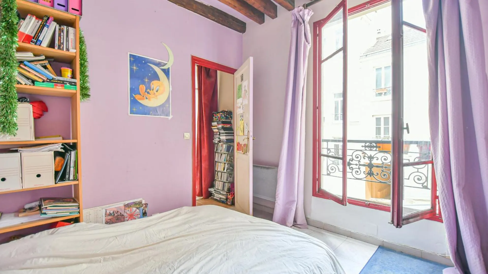 Charming, Light-filled & Calm Bedroom In Paris, Ideal Location *